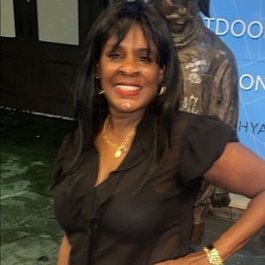 Meet your Posher, Lisa